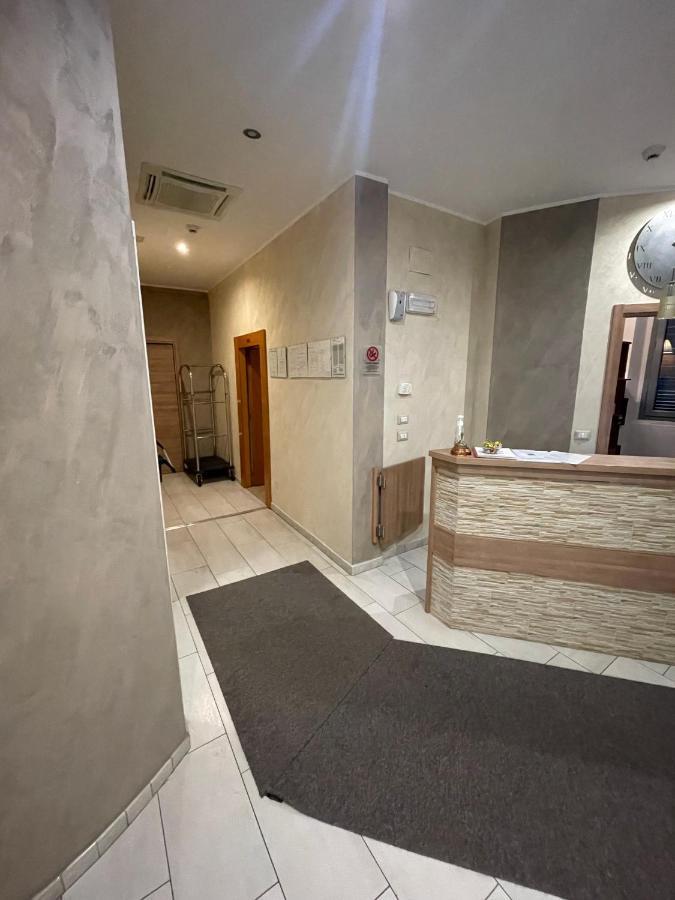 蒙特卡洛酒店 米兰 外观 照片